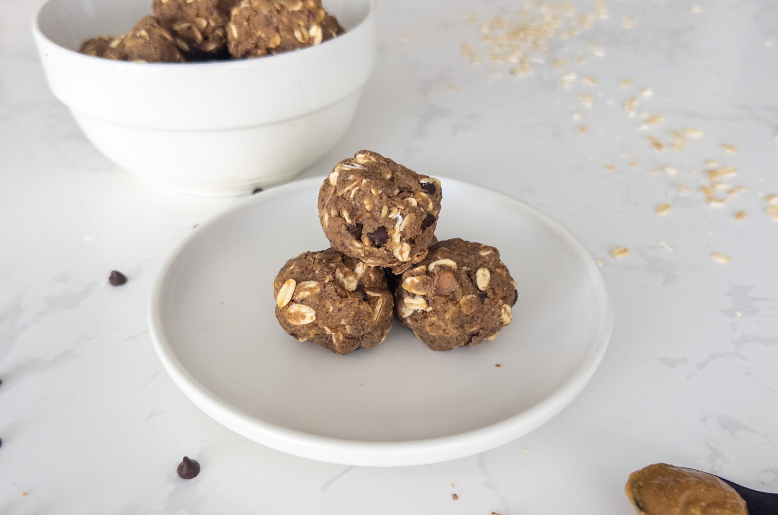 Chocolate Peanut Butter Energy Bites