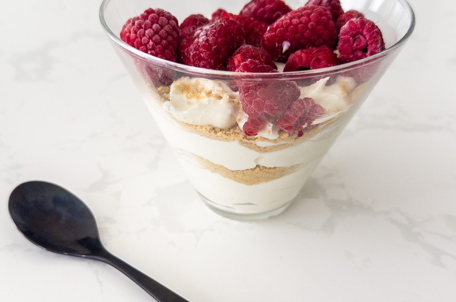 No-Bake Berry Cheesecake Cups